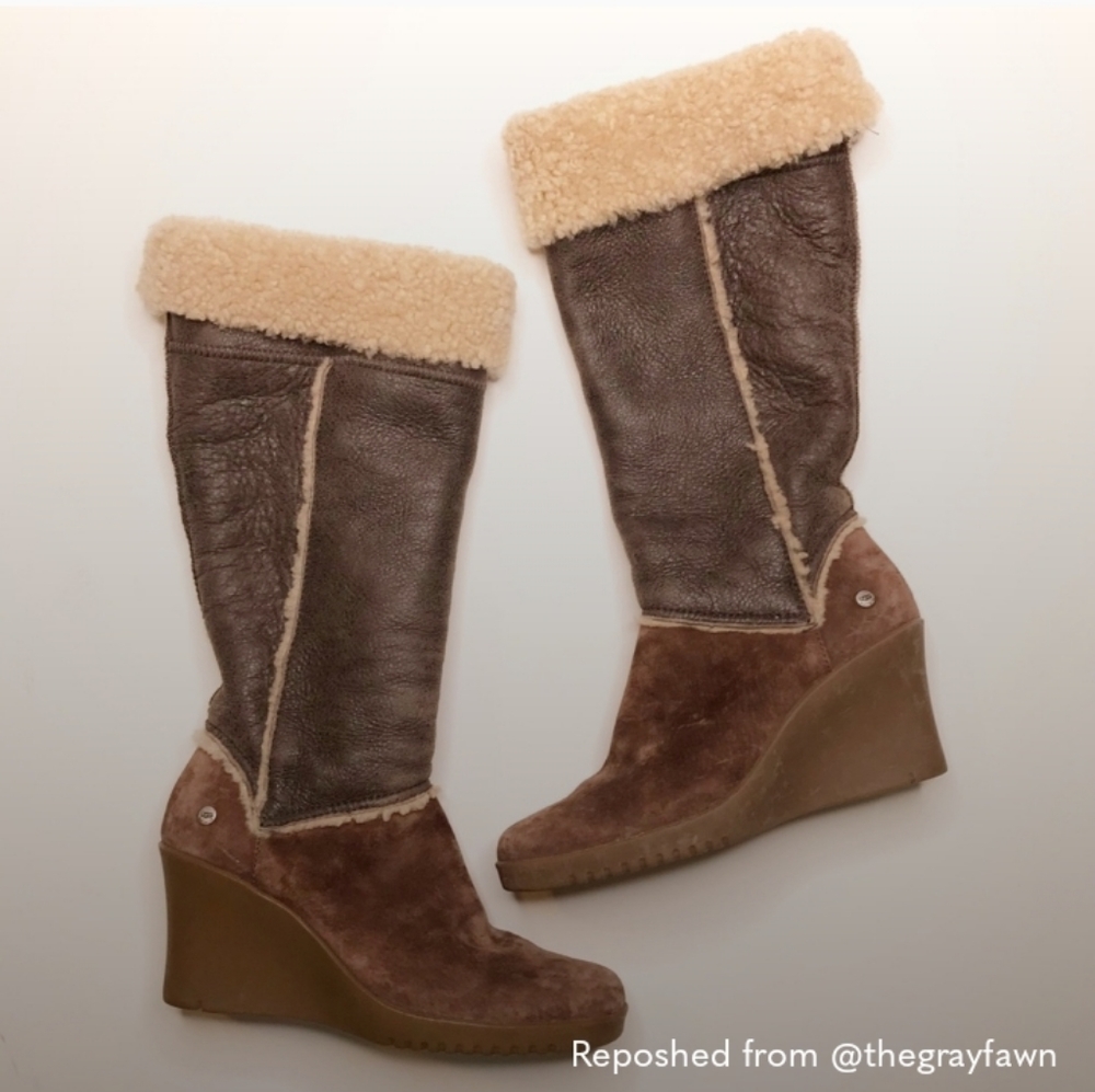 UGG sherling Sandra wedge boots